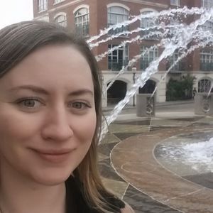 Meet your Posher, Sara M.